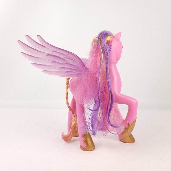 My Little Pony Princess Cadence Wedding 9”  Light Up Wings Talking  Music Hasbro - Picture 4 of 10